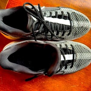 Nike Basketball Sneakers - like new